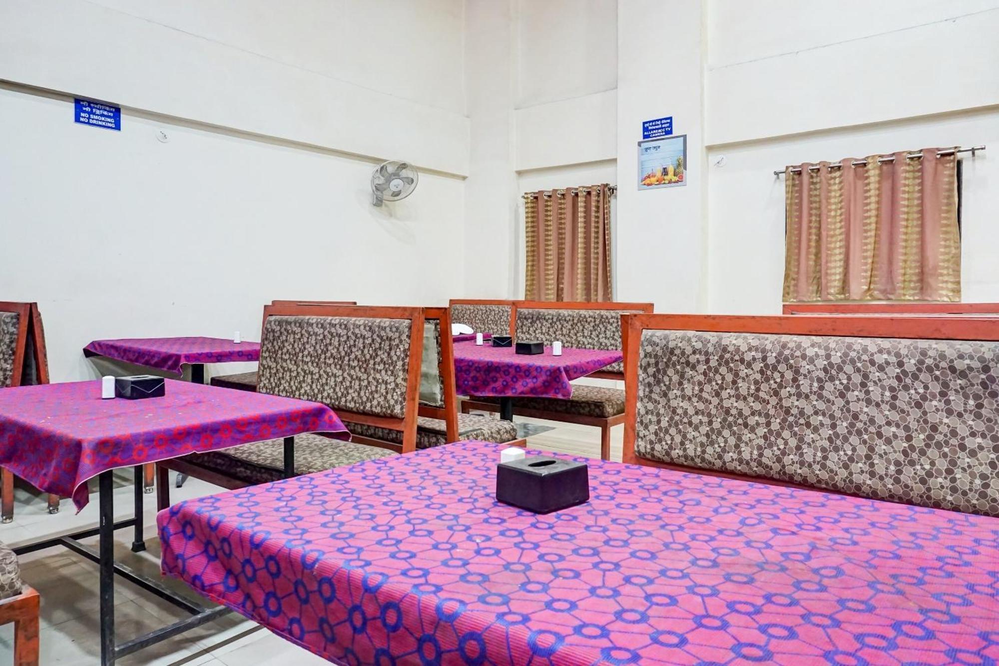 Collection O Galaxy Stay Pune Exterior foto