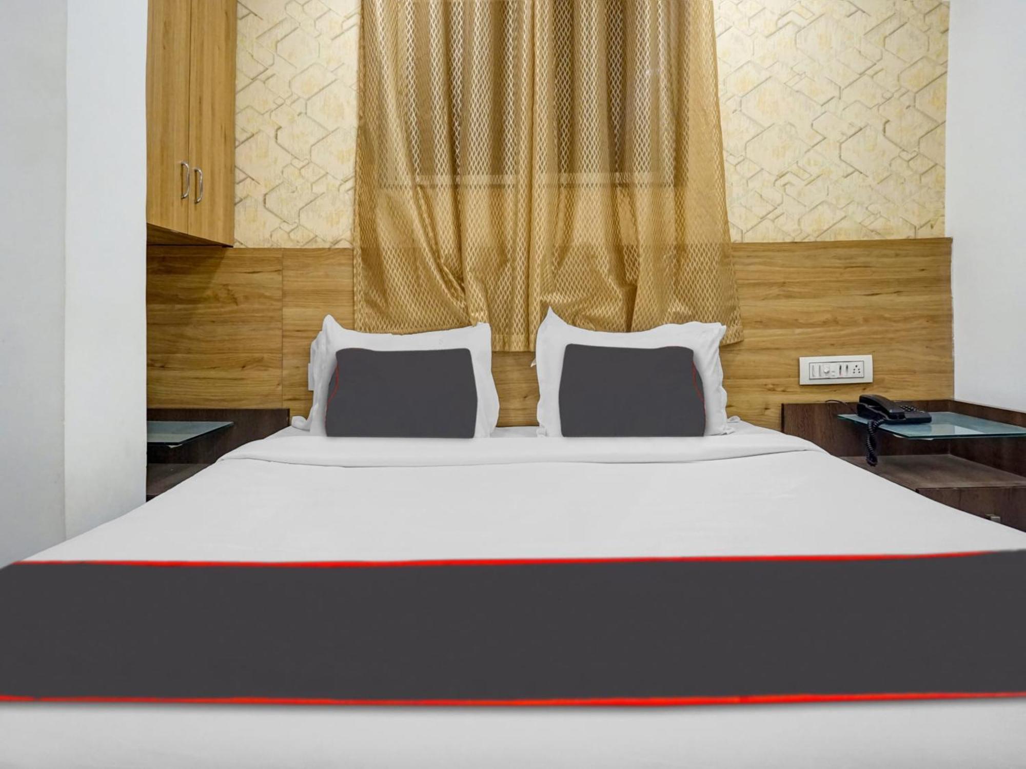 Collection O Galaxy Stay Pune Exterior foto